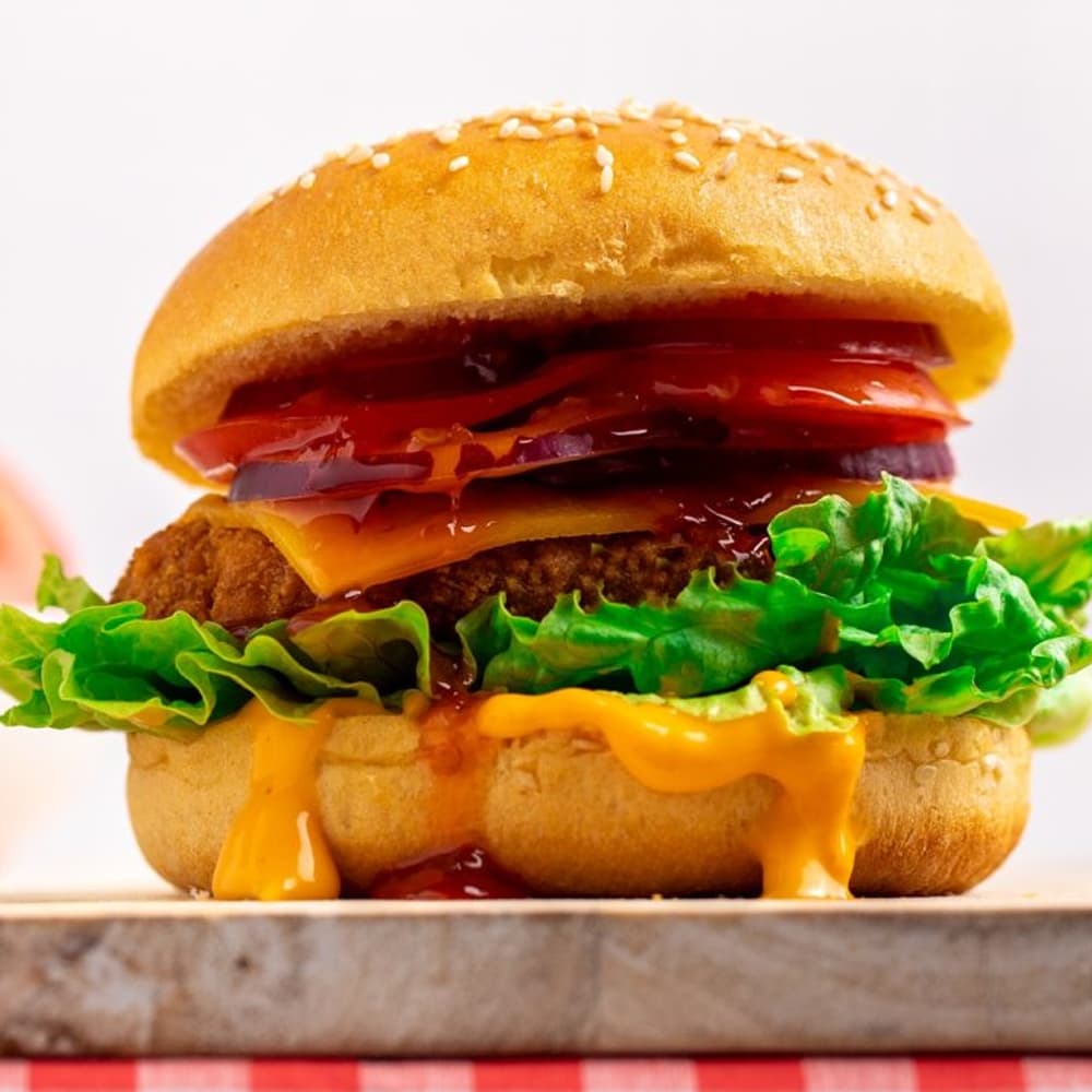 Crunchy Spicy Cheesy Chicken Burger
